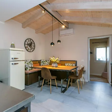 By Interhome *